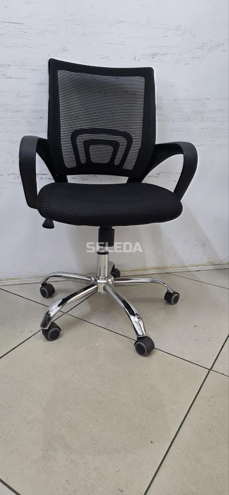 Low back office chair