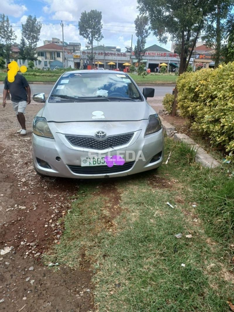 Yaries belta 2009 model automatic for sale